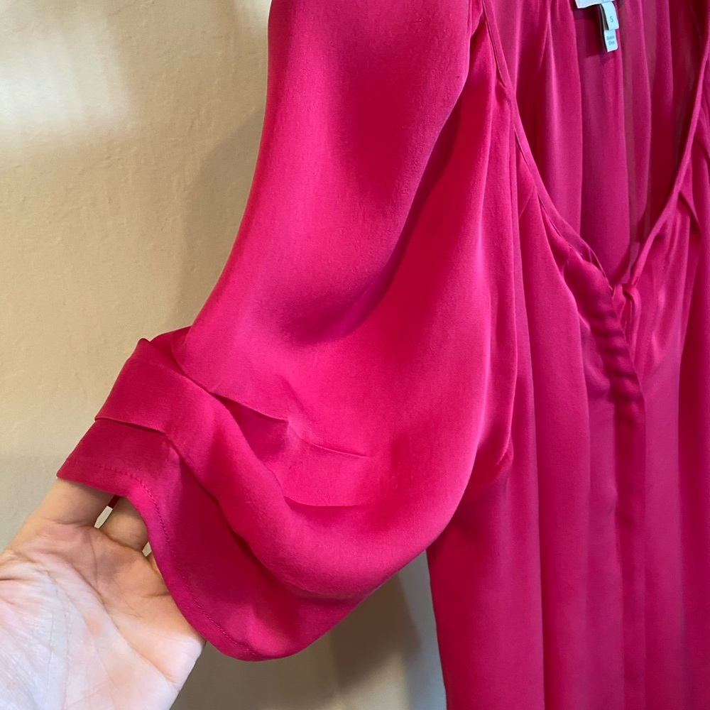 JOIE 100% silk fuchsia blouse size Small - Picture 5 of 10